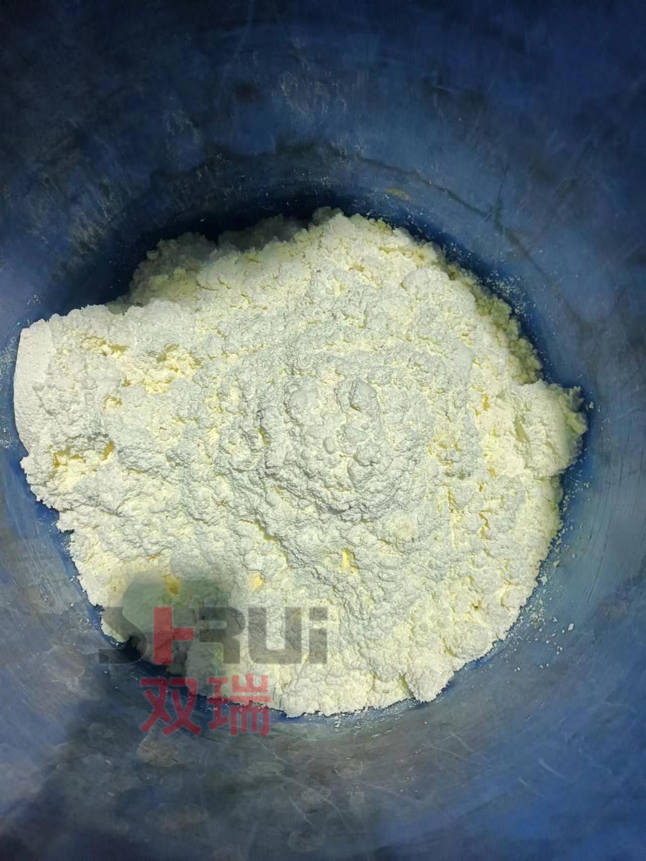 无锡双瑞机械有限公司筒锥型过滤洗涤干燥设备在环氧树脂试验中的革新应用